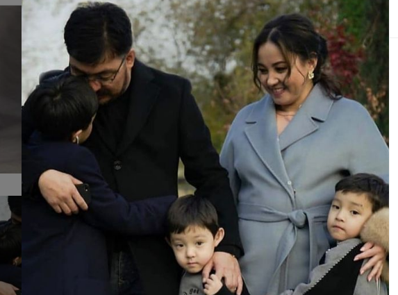 Тоқтар Серіковтың отбасылық суреті көпшілікті сүйсіндірді (фото)